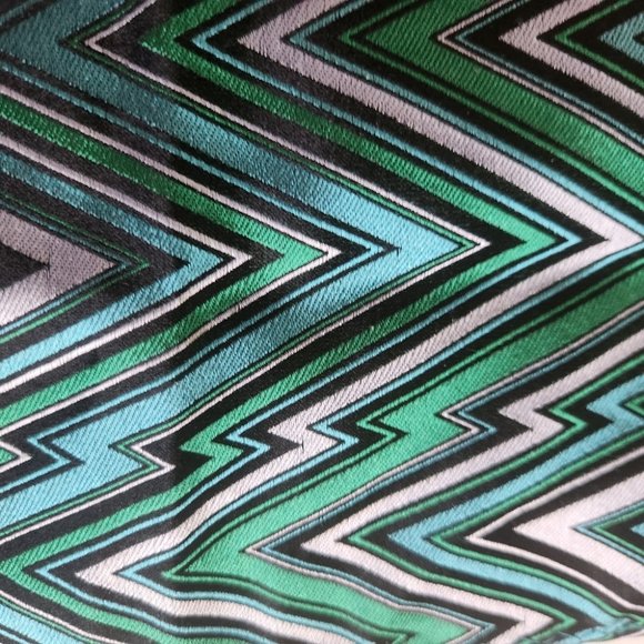 💯 Silk Pocket Square blazer suit jacket green printed chevron - Picture 2 of 2